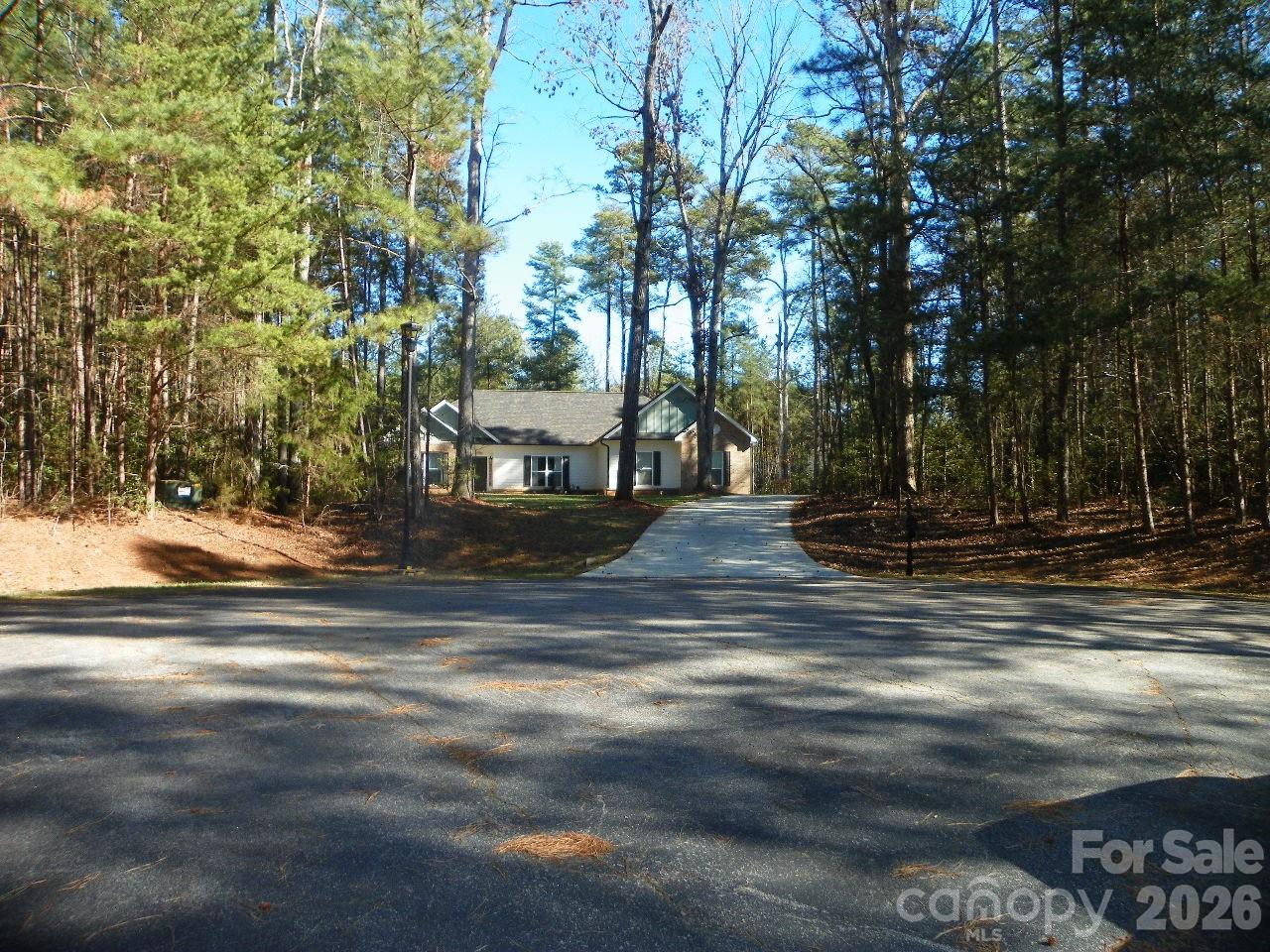 128 Summer Lake Drive New London NC 28127