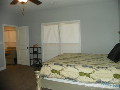 128 Summer Lake Drive New London NC 28127