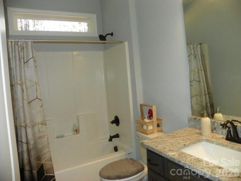 128 Summer Lake Drive New London NC 28127