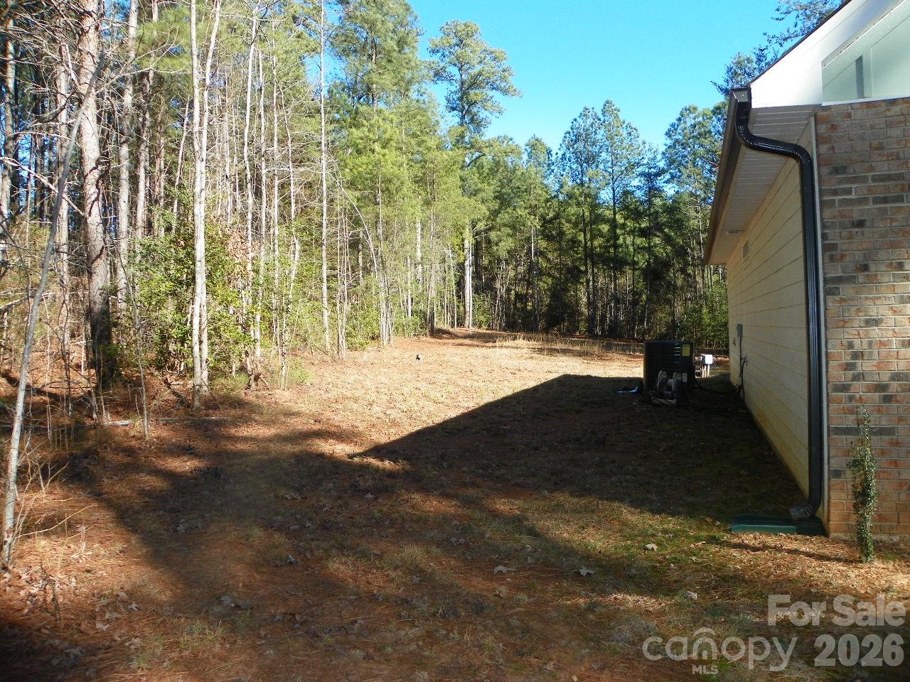 128 Summer Lake Drive New London NC 28127