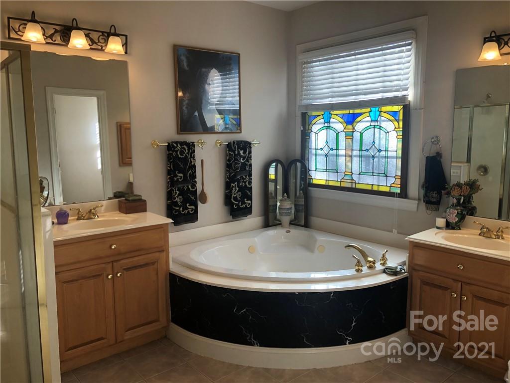 10403 Buffton Court Charlotte NC 28277