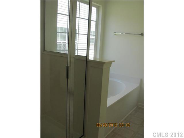 643 Hoskins Ridge Lane Charlotte NC 28216