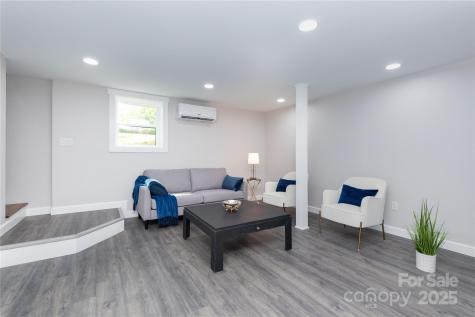 3 High Meadow Road Asheville NC 28803