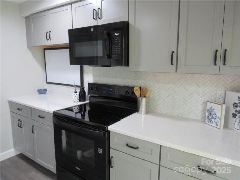 3 High Meadow Road Asheville NC 28803