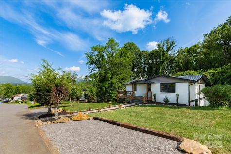 3 High Meadow Road Asheville NC 28803
