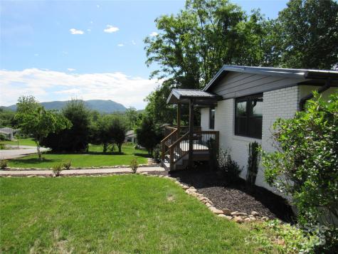3 High Meadow Road Asheville NC 28803