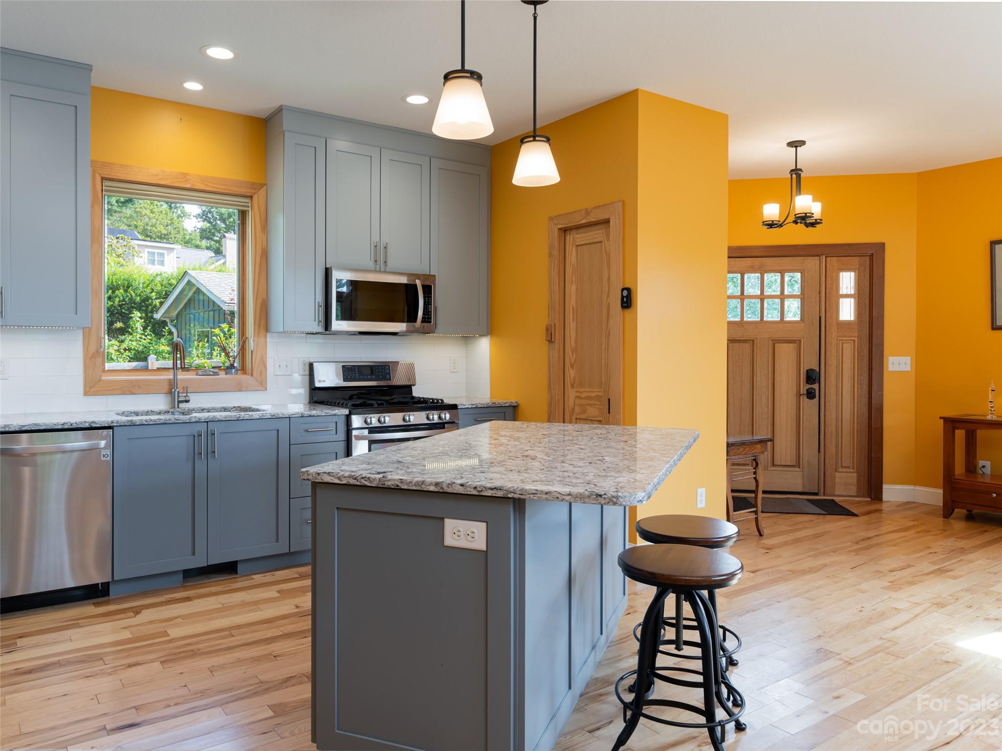 302 Lakewood Drive Asheville NC 28803