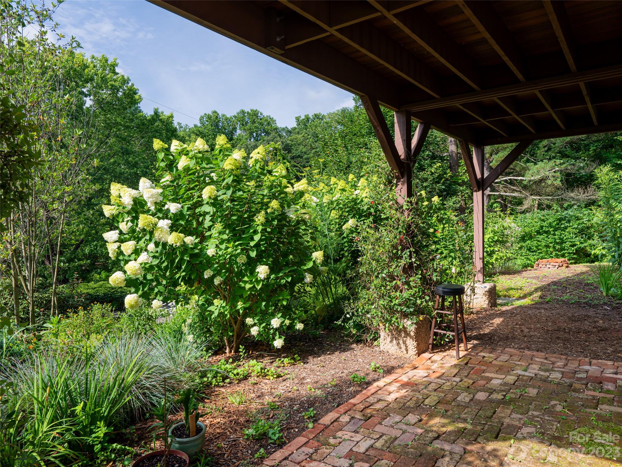 302 Lakewood Drive Asheville NC 28803