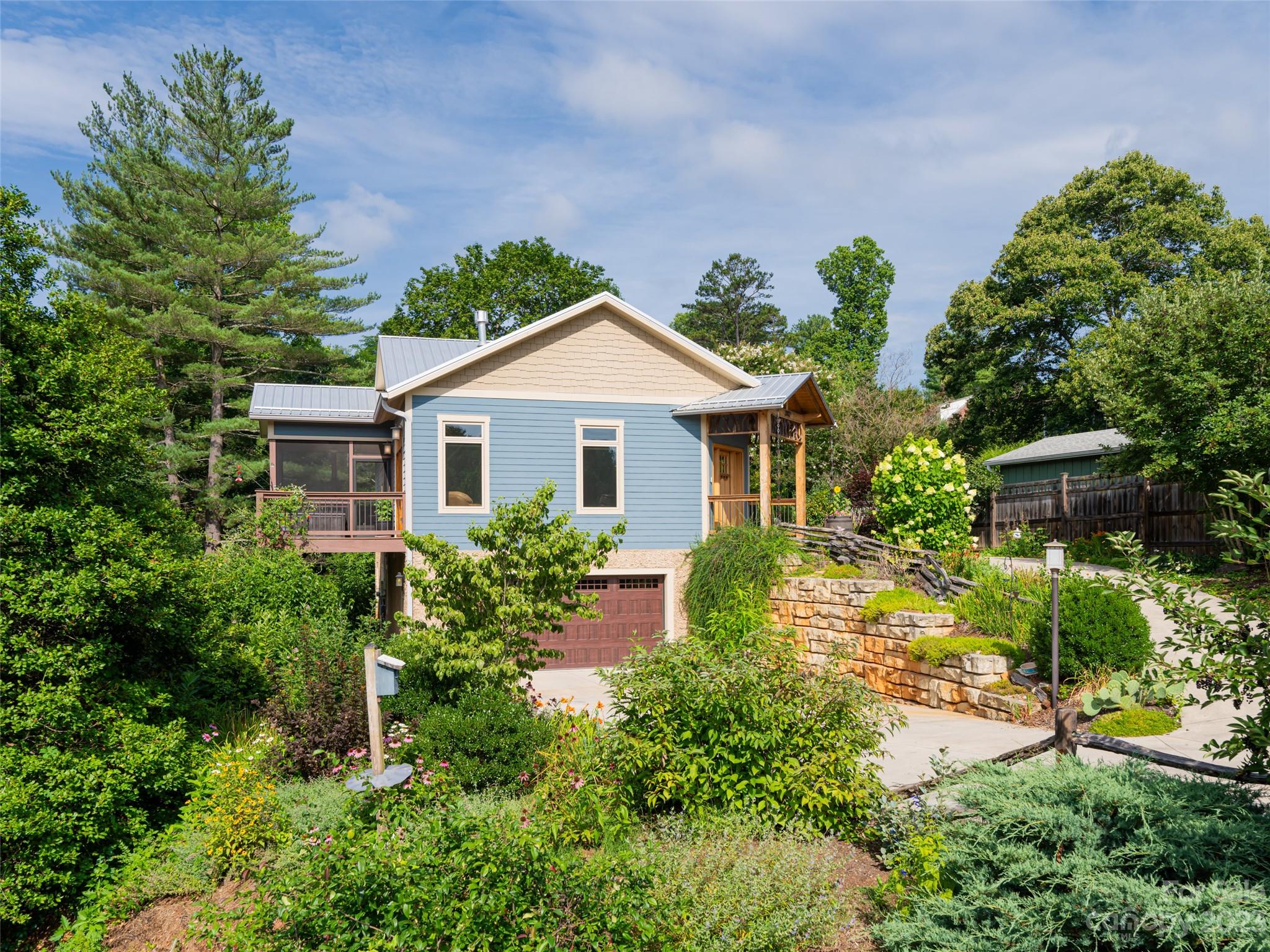 302 Lakewood Drive Asheville NC 28803