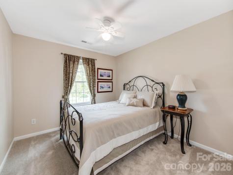 6135 Maple Leaf Avenue Harrisburg NC 28075