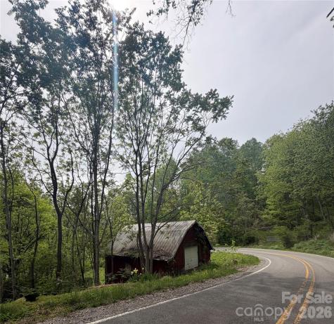 1306 Fork Mountain Road Bakersville NC 28705