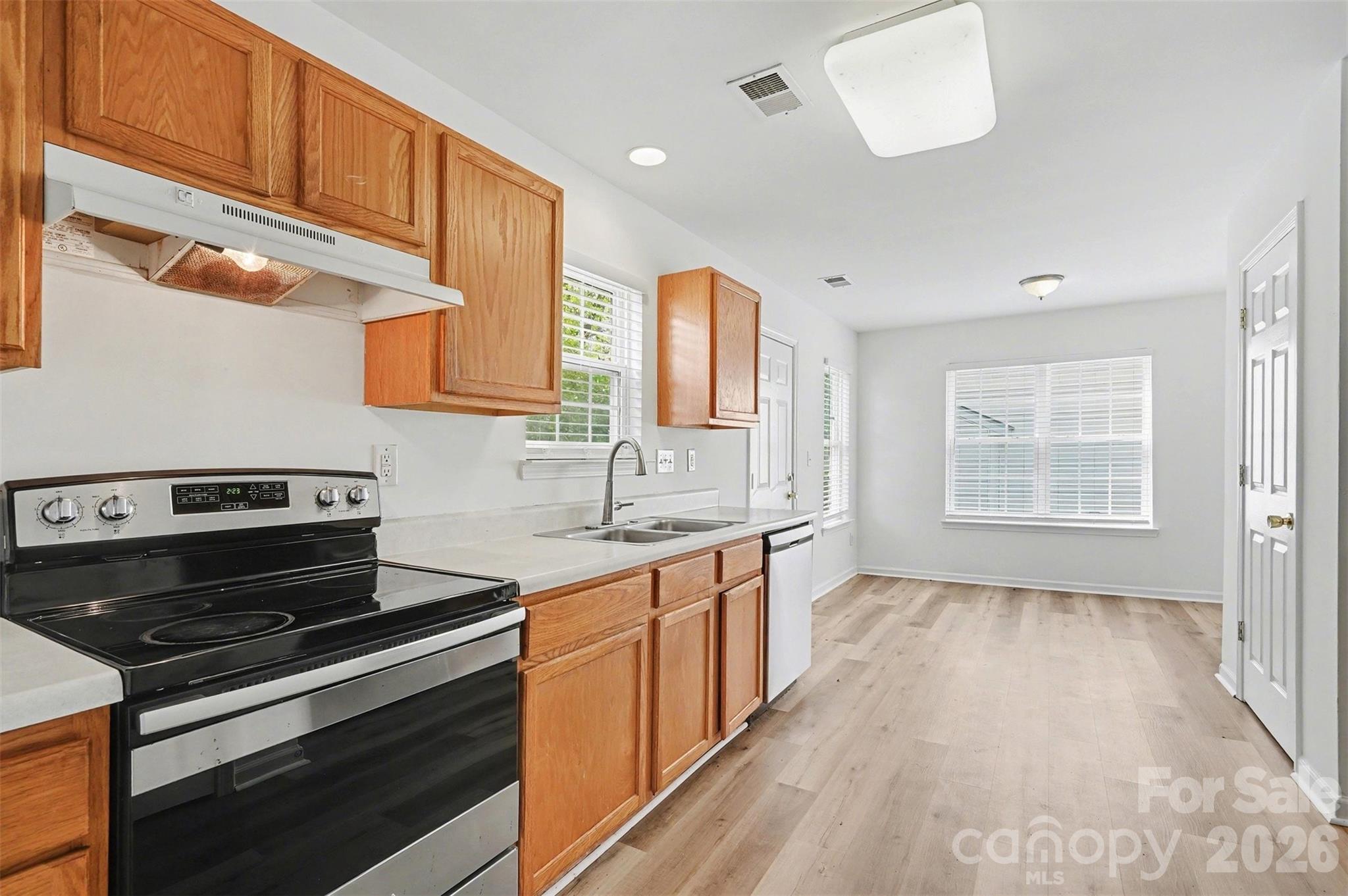 1215 Mcallister Drive Charlotte NC 28216