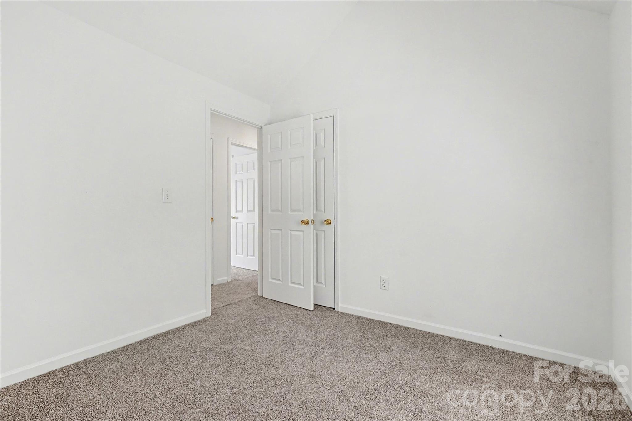 1215 Mcallister Drive Charlotte NC 28216