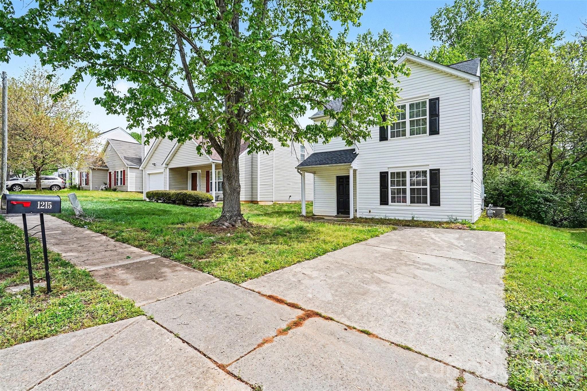 1215 Mcallister Drive Charlotte NC 28216