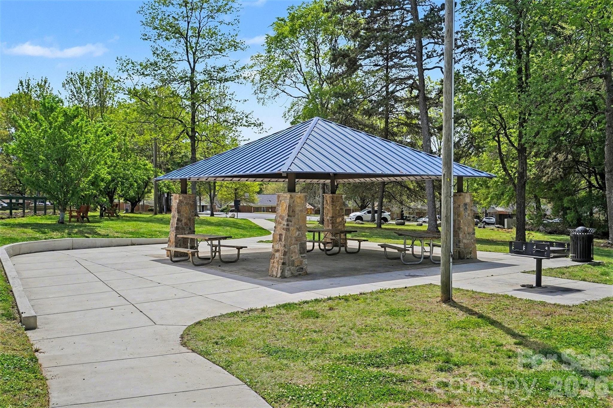 1215 Mcallister Drive Charlotte NC 28216