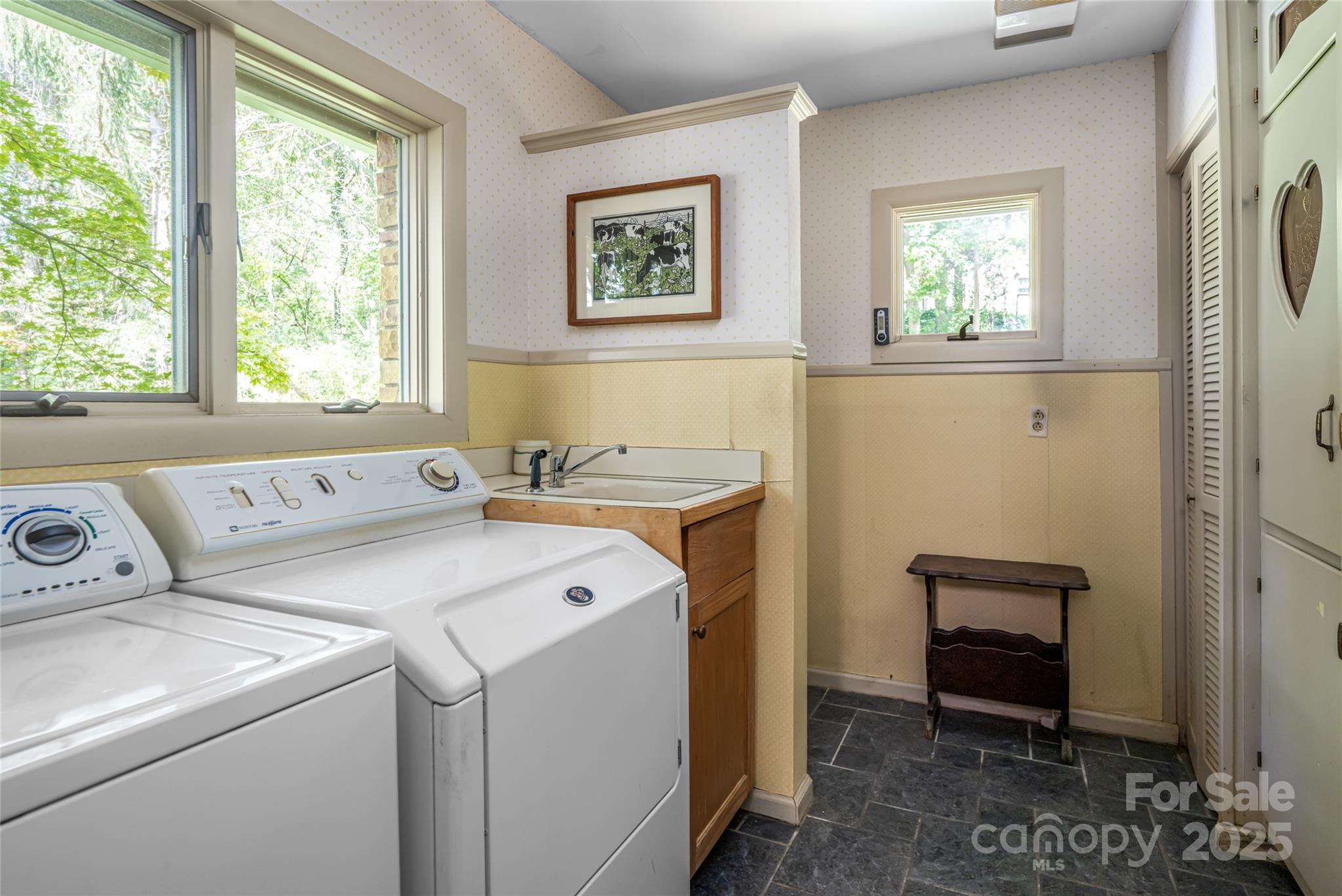 426 Vanderbilt Road Asheville NC 28803