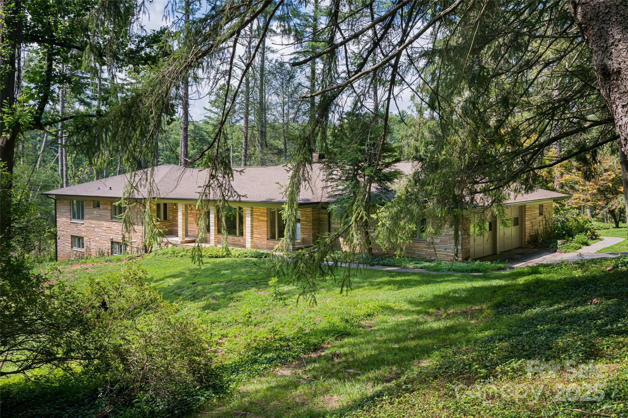 426 Vanderbilt Road Asheville NC 28803