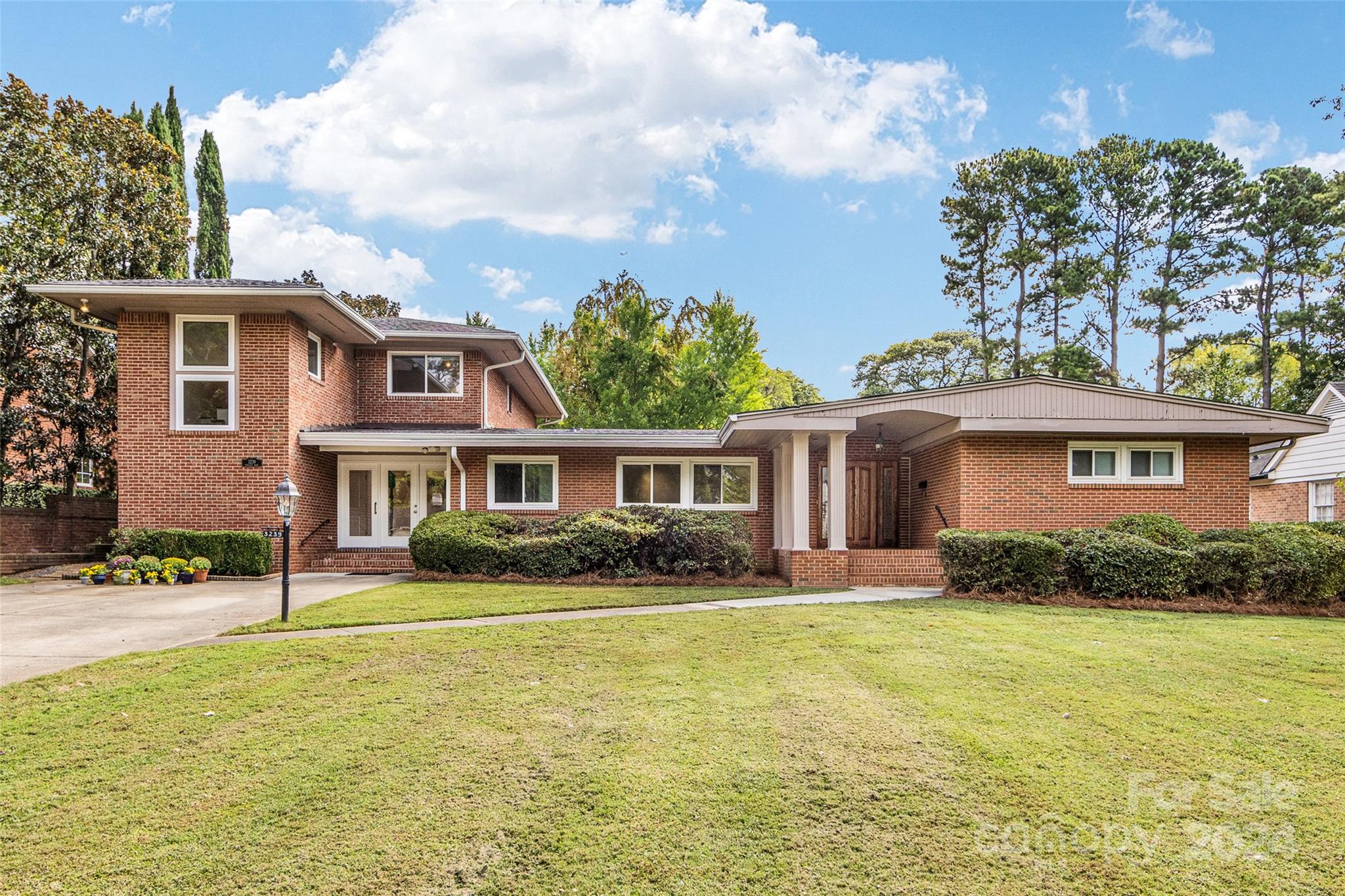 3239 Foxcroft Road Charlotte NC 28211