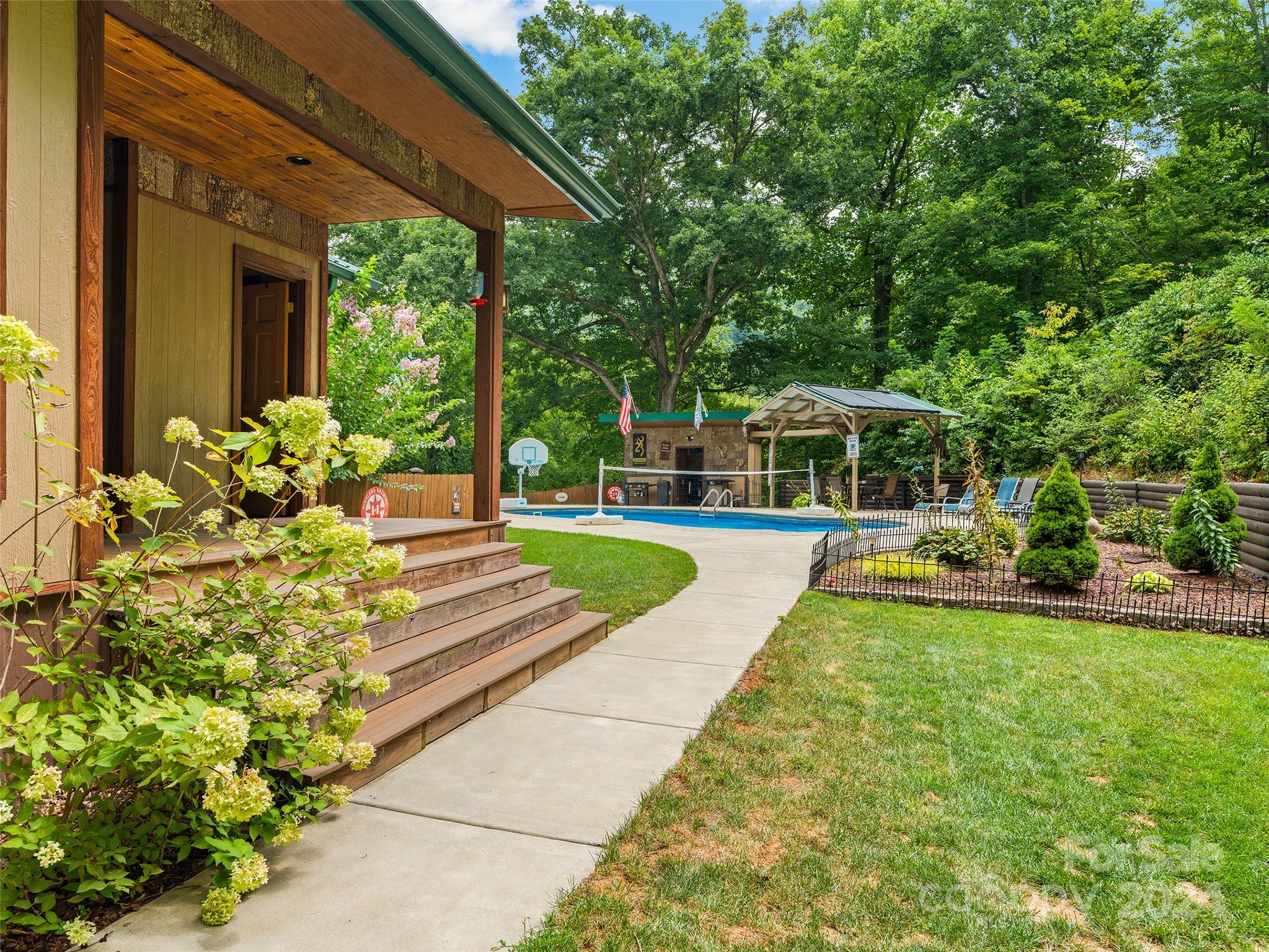 80 Austins Trail Canton NC 28716