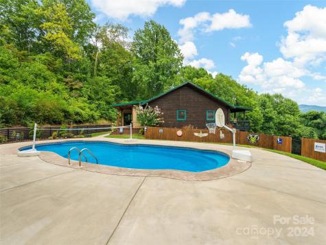 80 Austins Trail Canton NC 28716