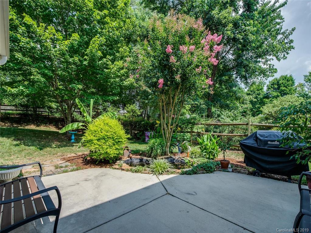 1939 Thornblade Ridge Drive Matthews NC 28105