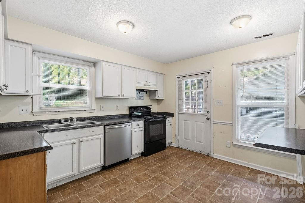 6719 Raeburn Lane Charlotte NC 28227