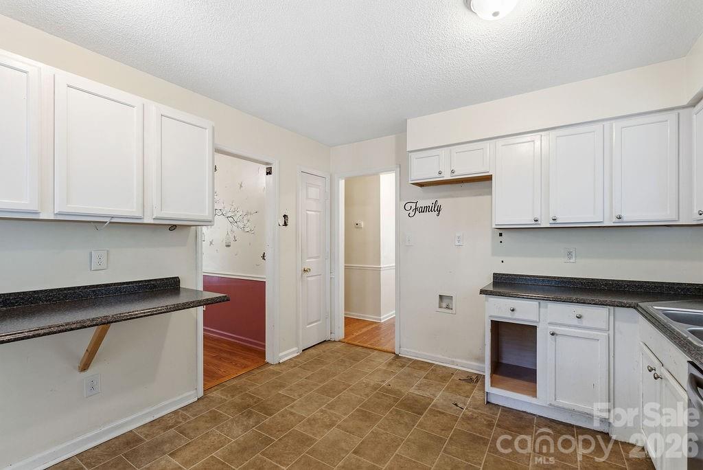 6719 Raeburn Lane Charlotte NC 28227
