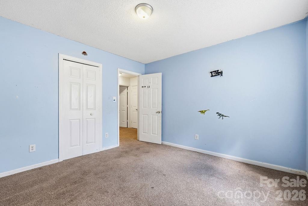 6719 Raeburn Lane Charlotte NC 28227