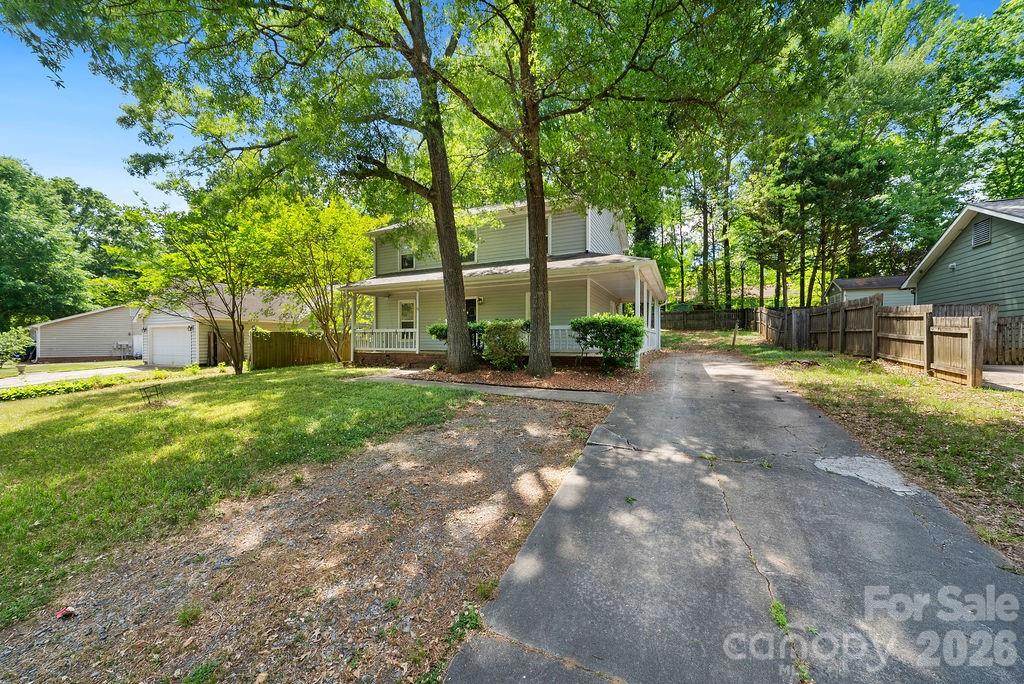 6719 Raeburn Lane Charlotte NC 28227