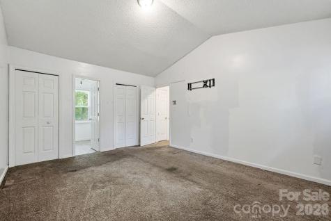 6719 Raeburn Lane Charlotte NC 28227