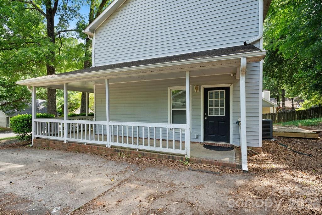 6719 Raeburn Lane Charlotte NC 28227