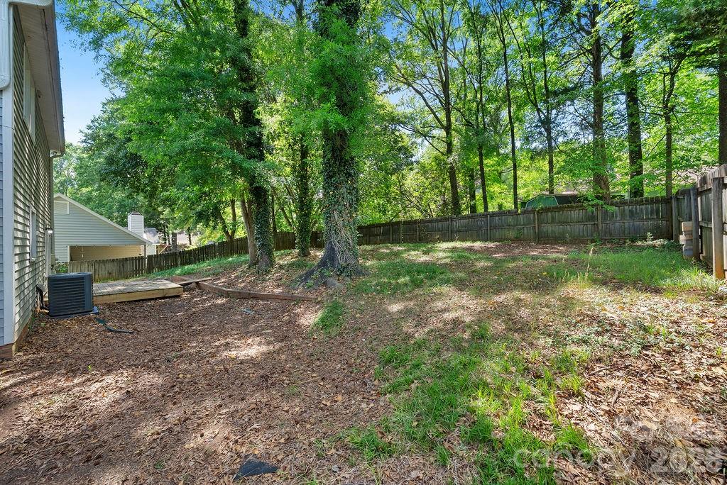 6719 Raeburn Lane Charlotte NC 28227