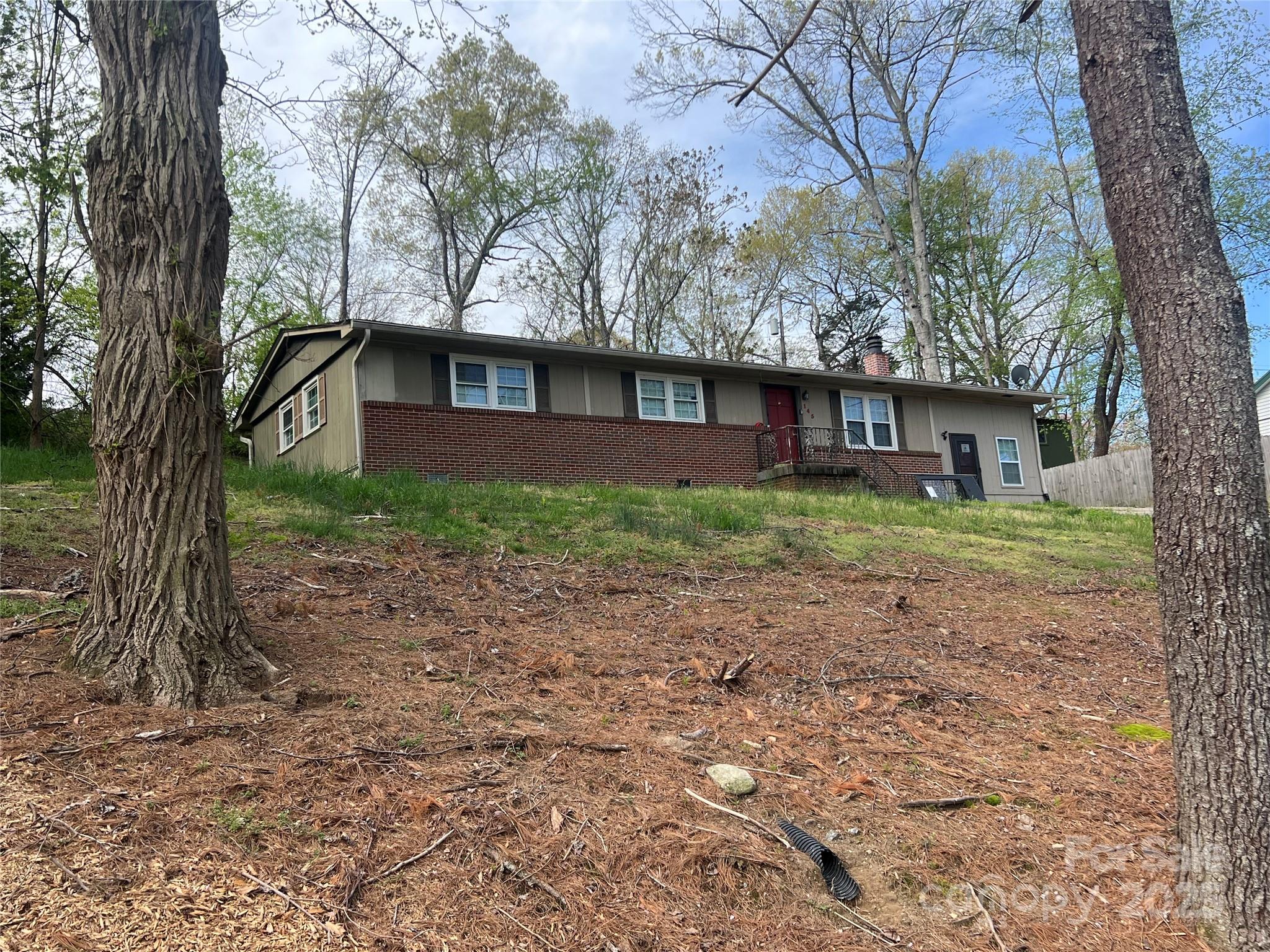 145 Azalea Way Hendersonville NC 28792