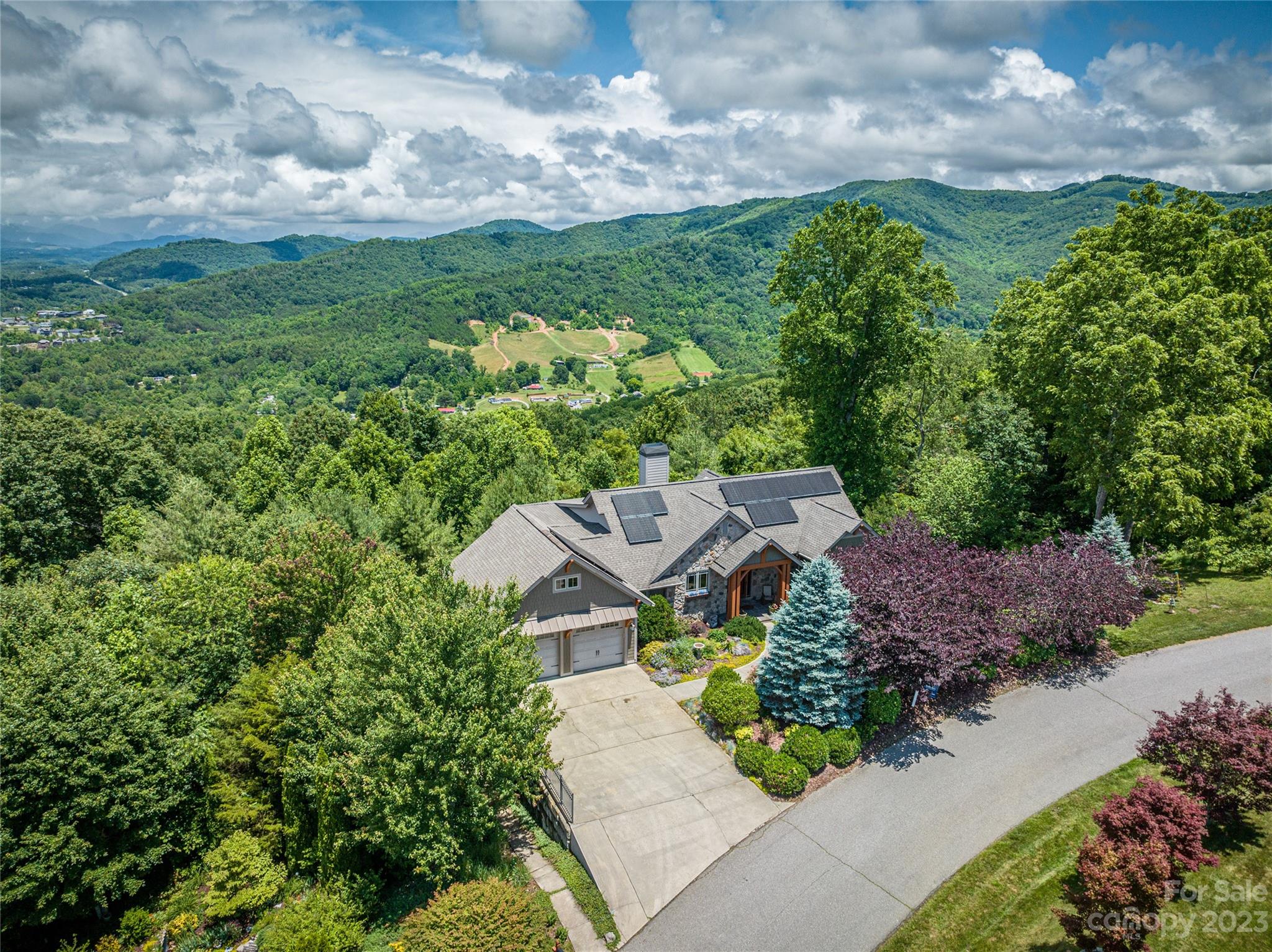 121 Fortress Ridge Weaverville NC 28787