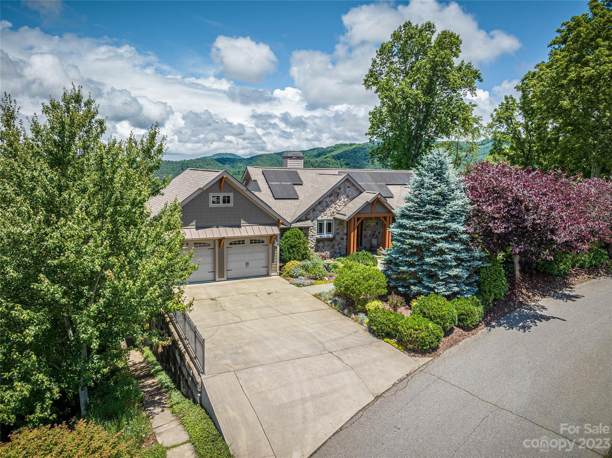 121 Fortress Ridge Weaverville NC 28787