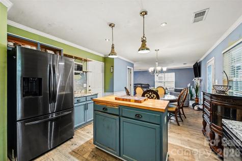 5846 Hewitt Drive Charlotte NC 28269