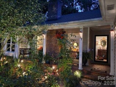 17 Marlwood Court Asheville NC 28804