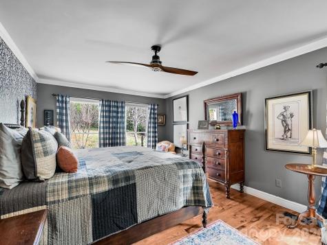 17 Marlwood Court Asheville NC 28804