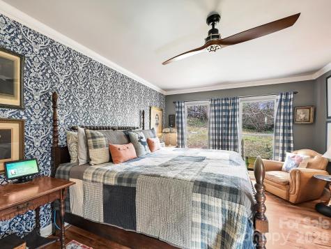 17 Marlwood Court Asheville NC 28804