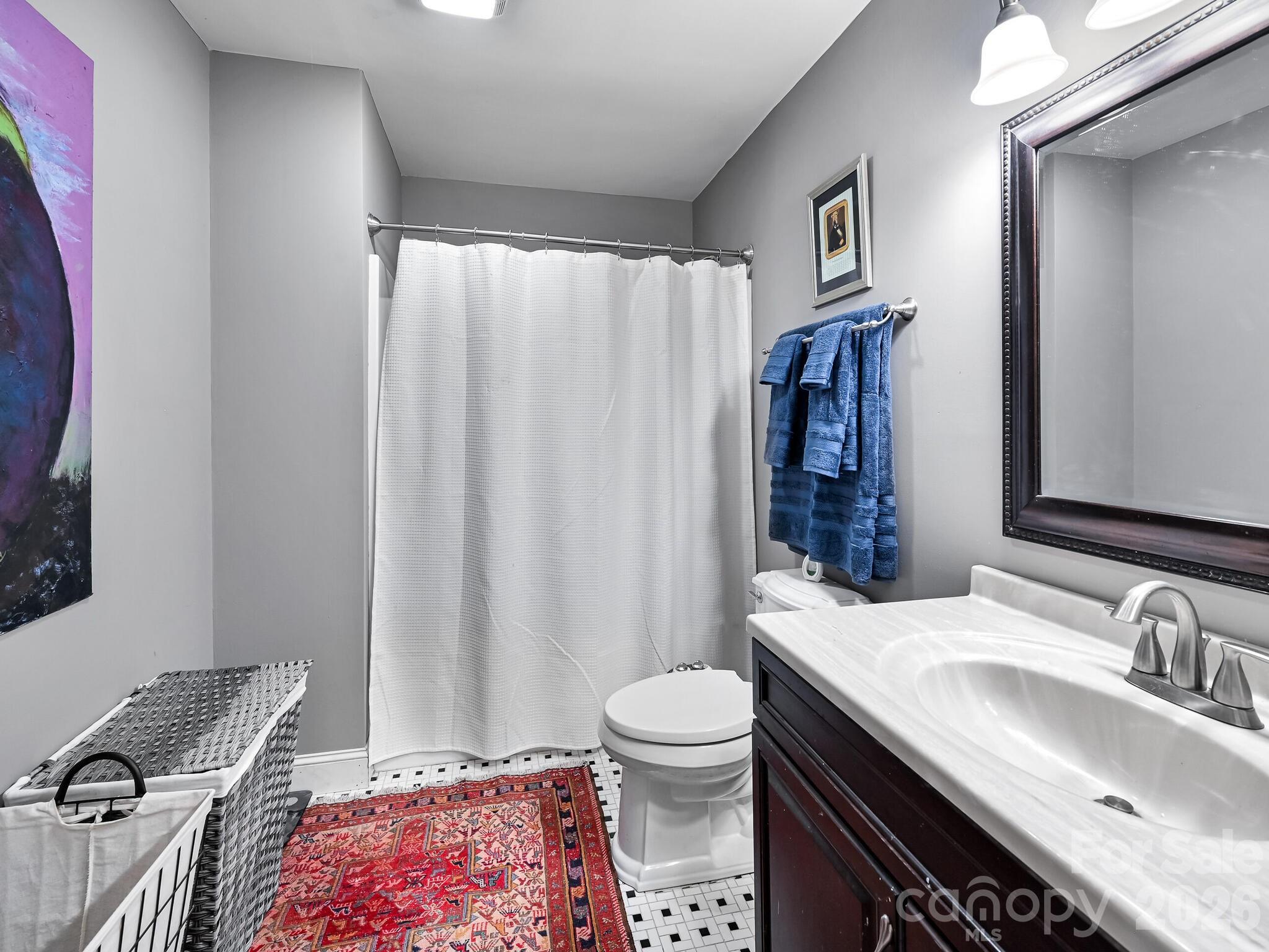 17 Marlwood Court Asheville NC 28804