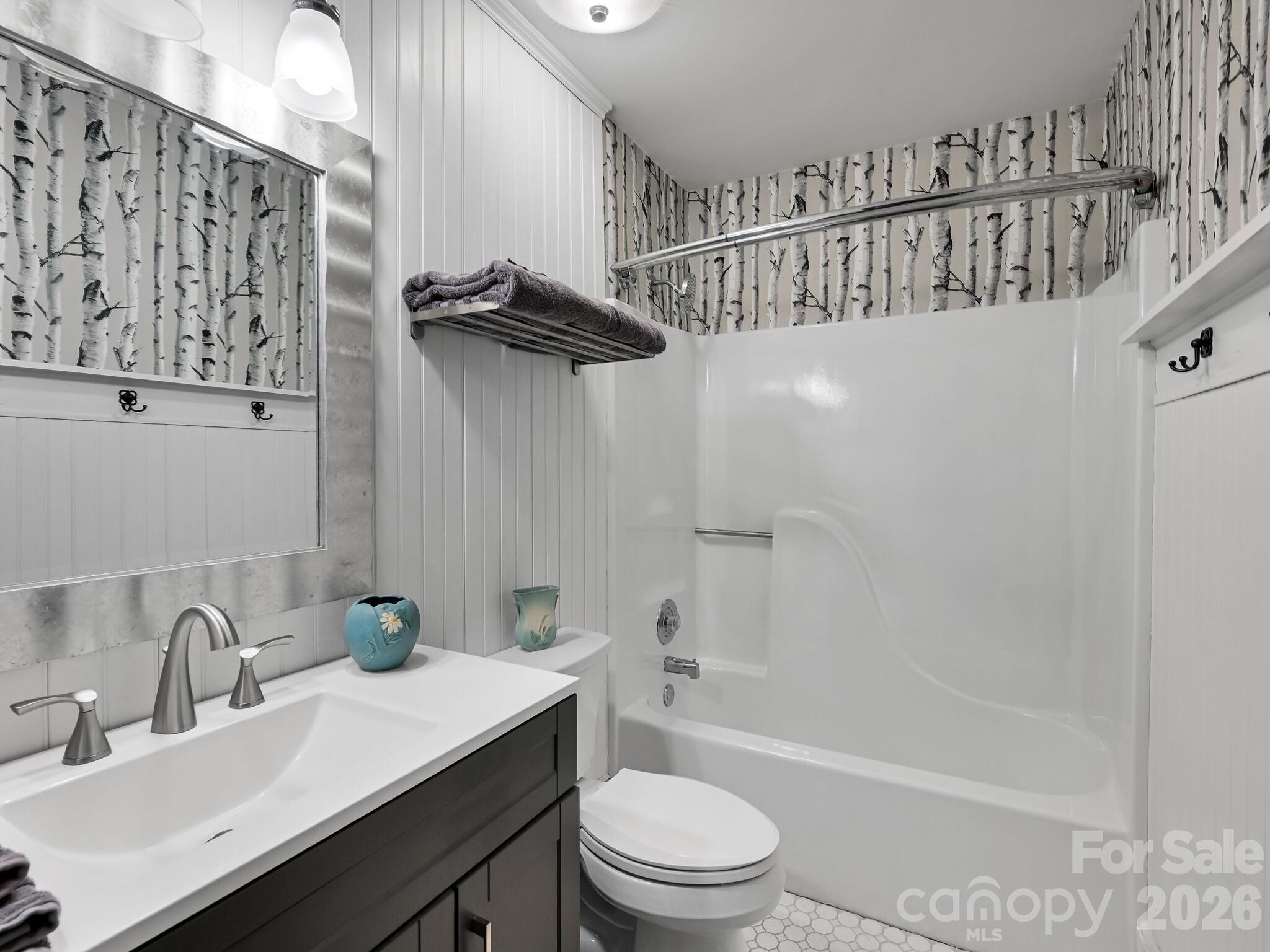 17 Marlwood Court Asheville NC 28804