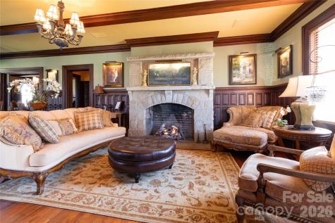 129 Woolsey Heights Waynesville NC 28786