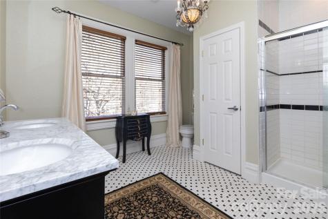 129 Woolsey Heights Waynesville NC 28786
