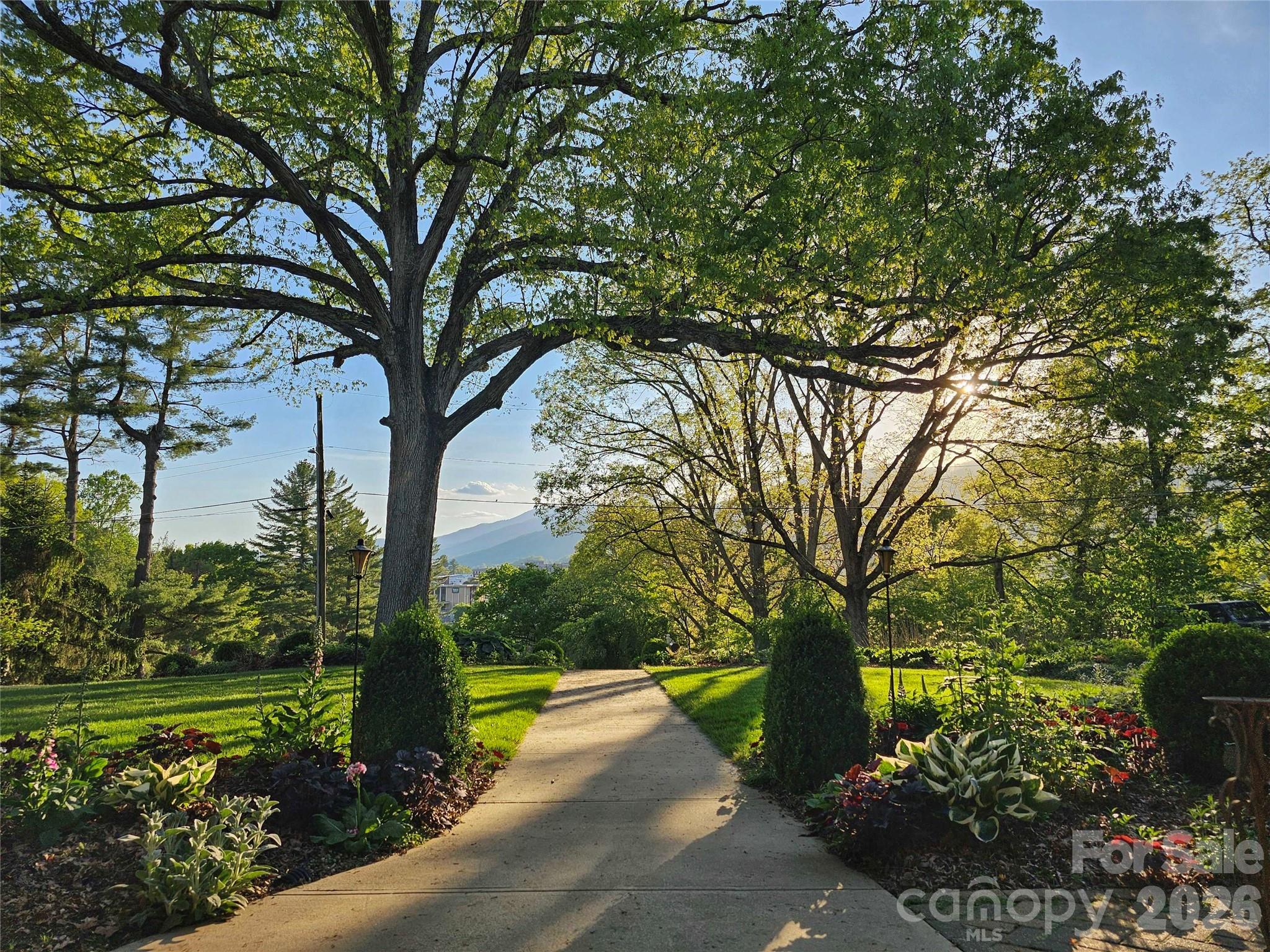 129 Woolsey Heights Waynesville NC 28786