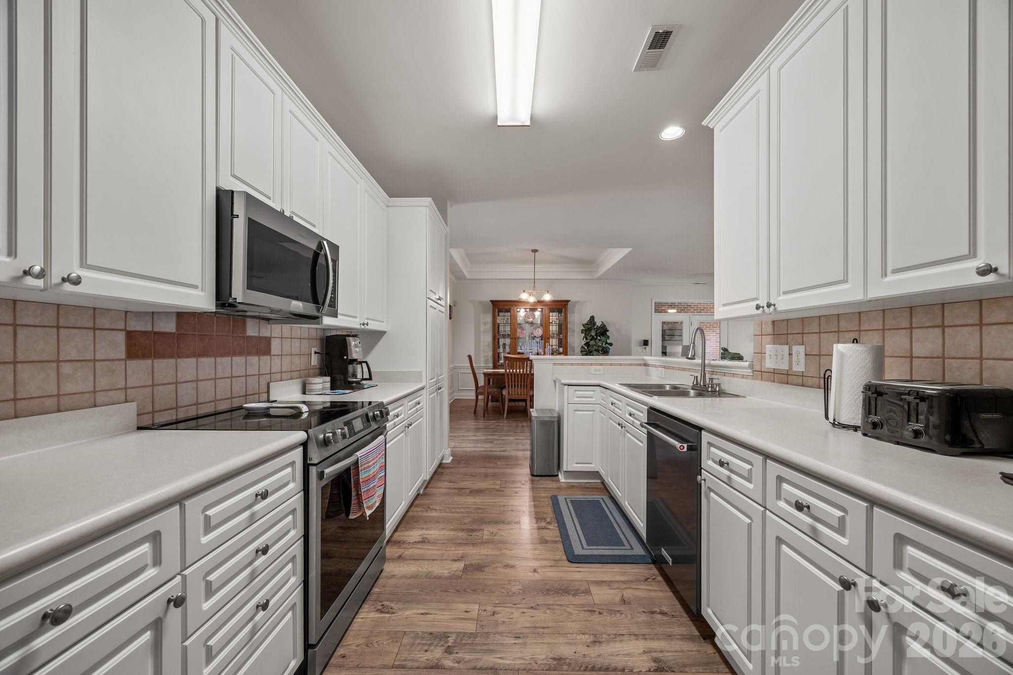 13323 Mint Lake Drive Matthews NC 28105