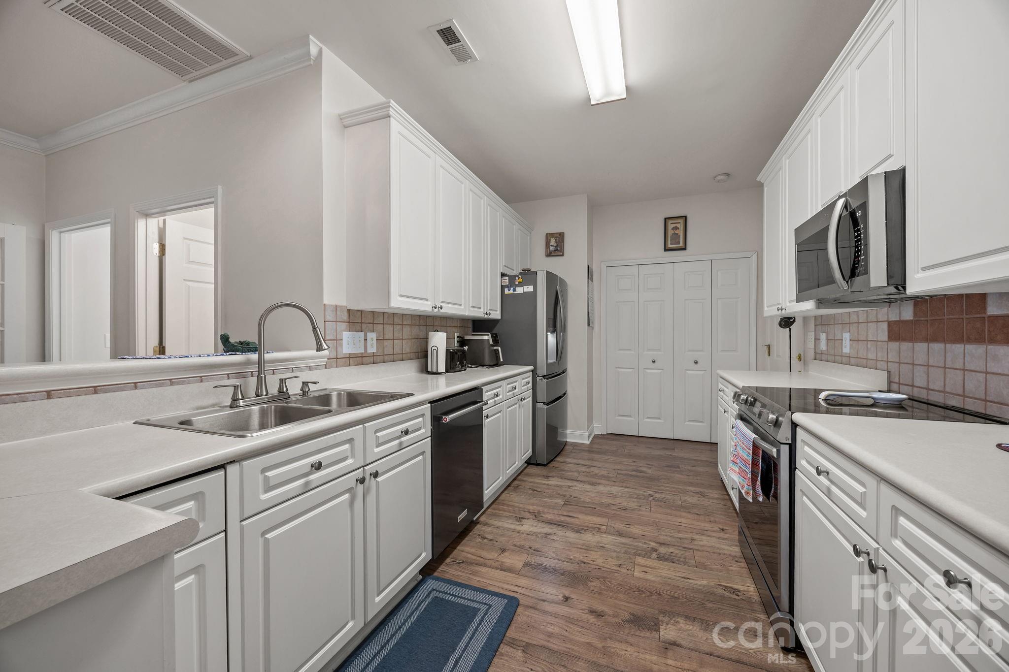 13323 Mint Lake Drive Matthews NC 28105