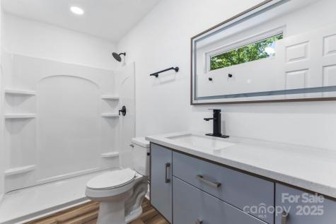 1050 Barnett Drive Kings Mountain NC 28086