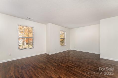 7601 Eben Drive Charlotte NC 28269