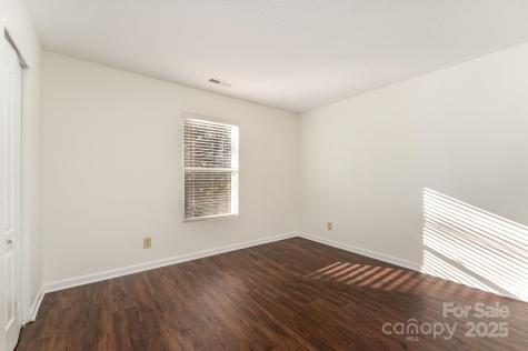 7601 Eben Drive Charlotte NC 28269