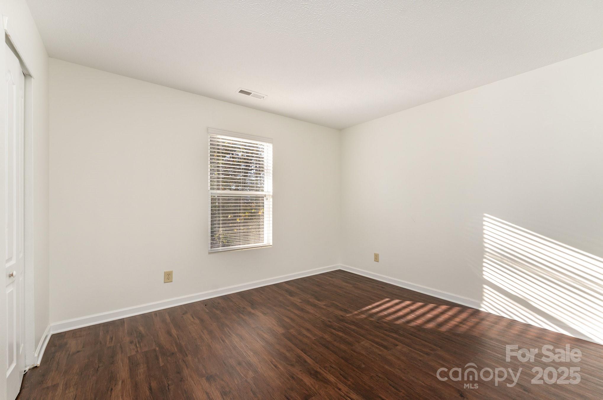 7601 Eben Drive Charlotte NC 28269